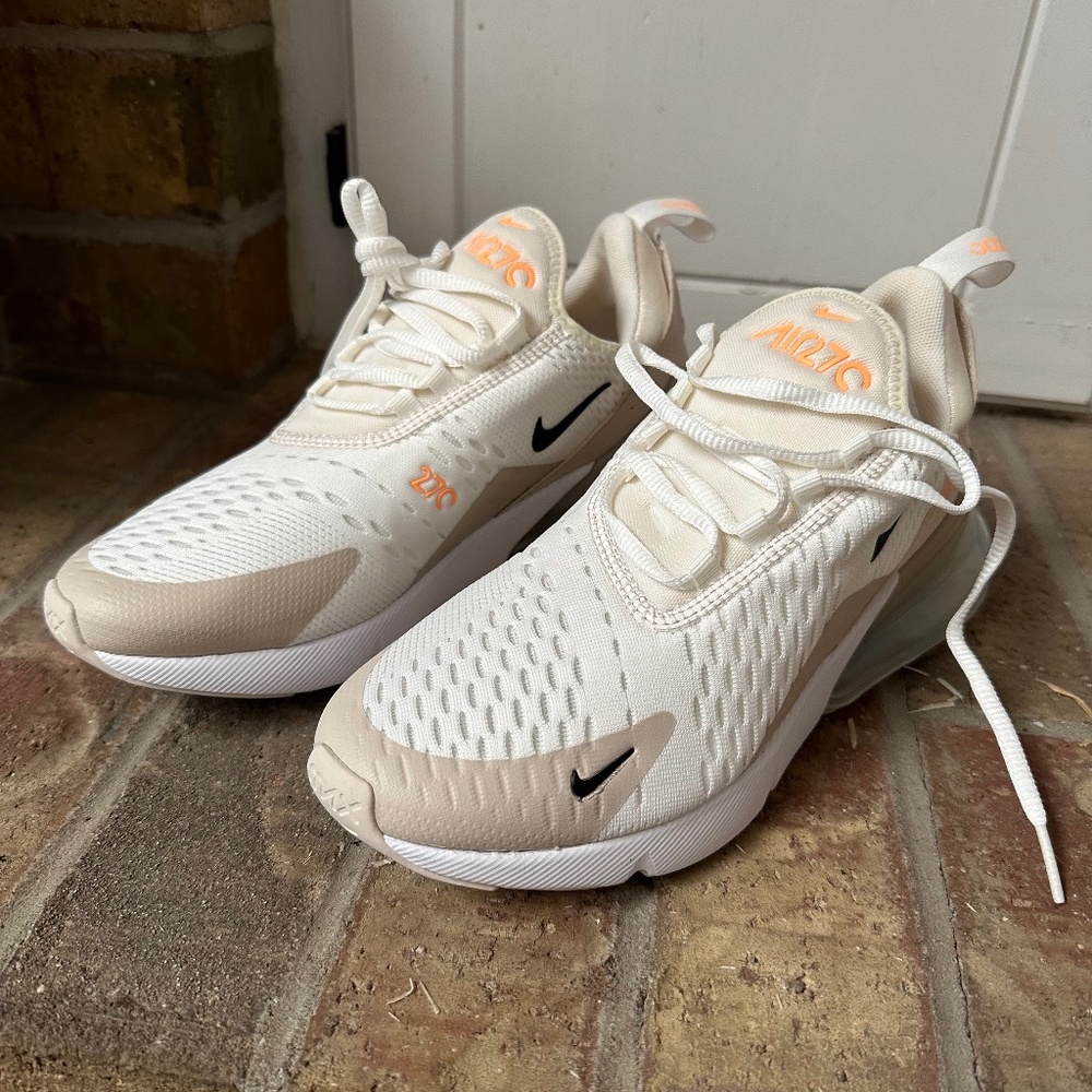 Nike Air Max 270 'White Desert Sand' Nike 7.5 NEW